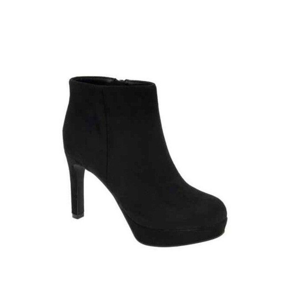 BCBGeneration Womens 9 M Black Jeanne Faux Leather Ankle Booties NIB PT4